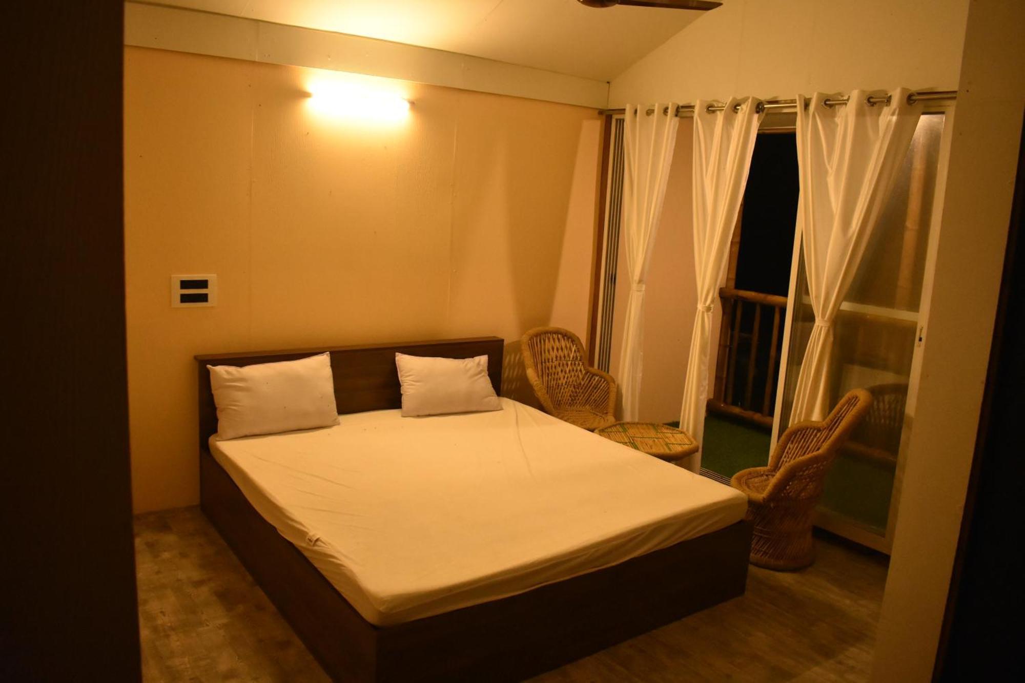 Chivarin Resorts Mālvan Habitación foto